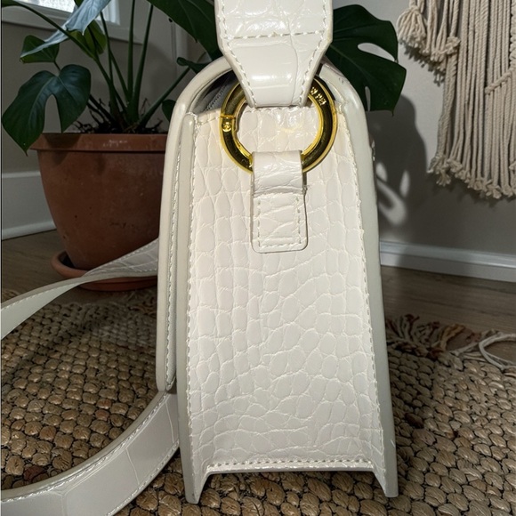 JW Pei Croc Embossed Mini Shoulder Bag Cream Vegan Leather Gold Hardware - Picture 6 of 13